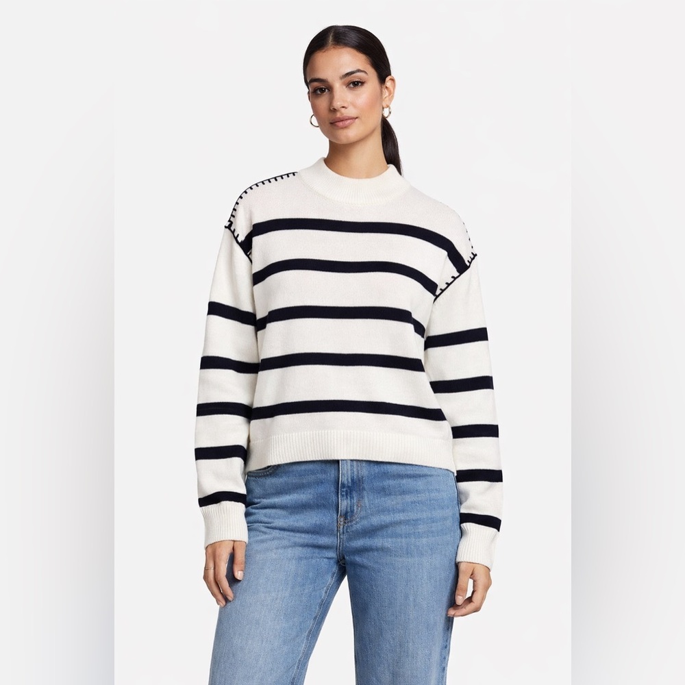 Tahari Women L/G White Black Stripe Mock Neck Long Sleeve Sweater Knit Top